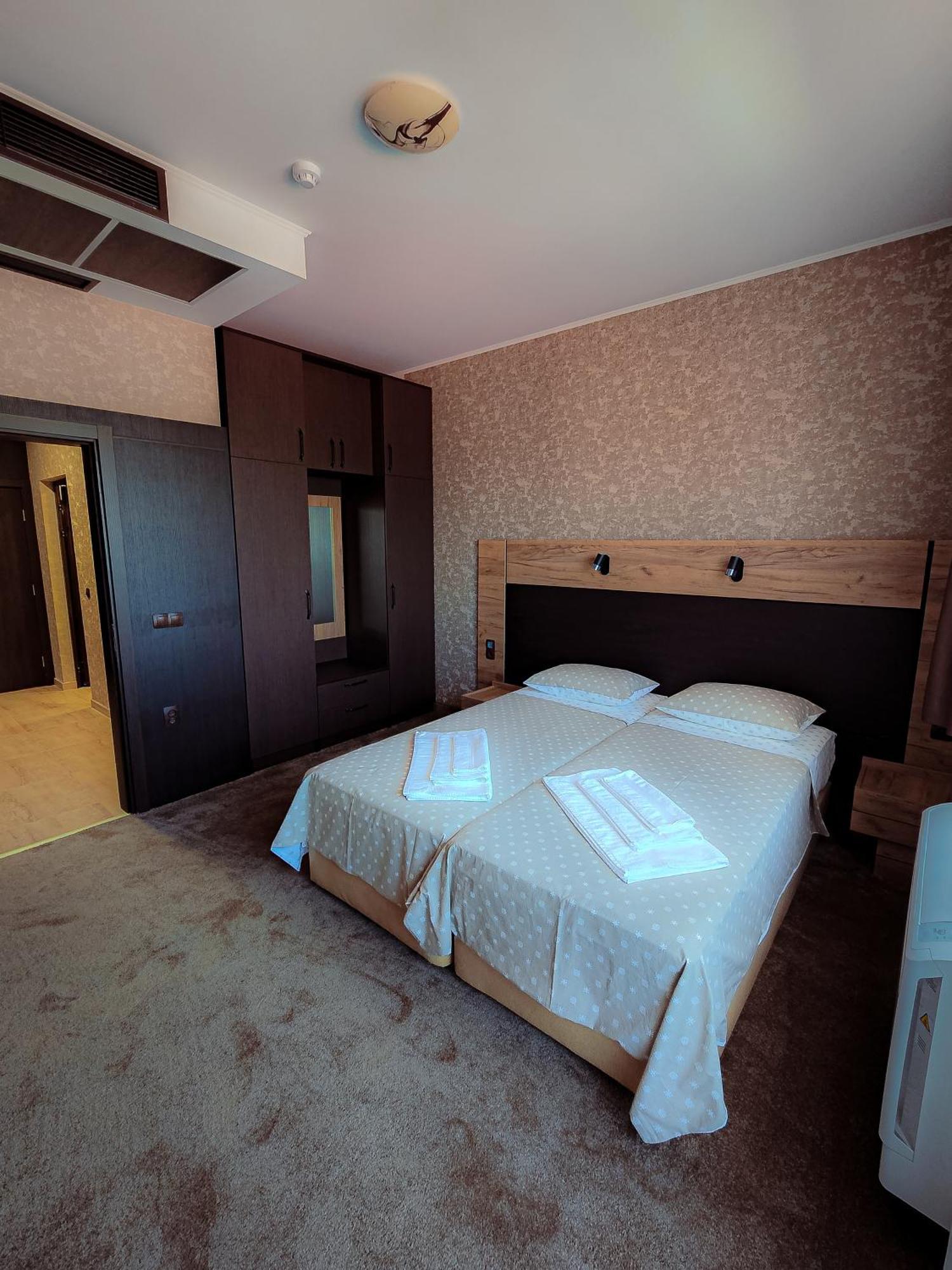 Комплекс Бабенец Hotel Gorna Orjahovica Kültér fotó