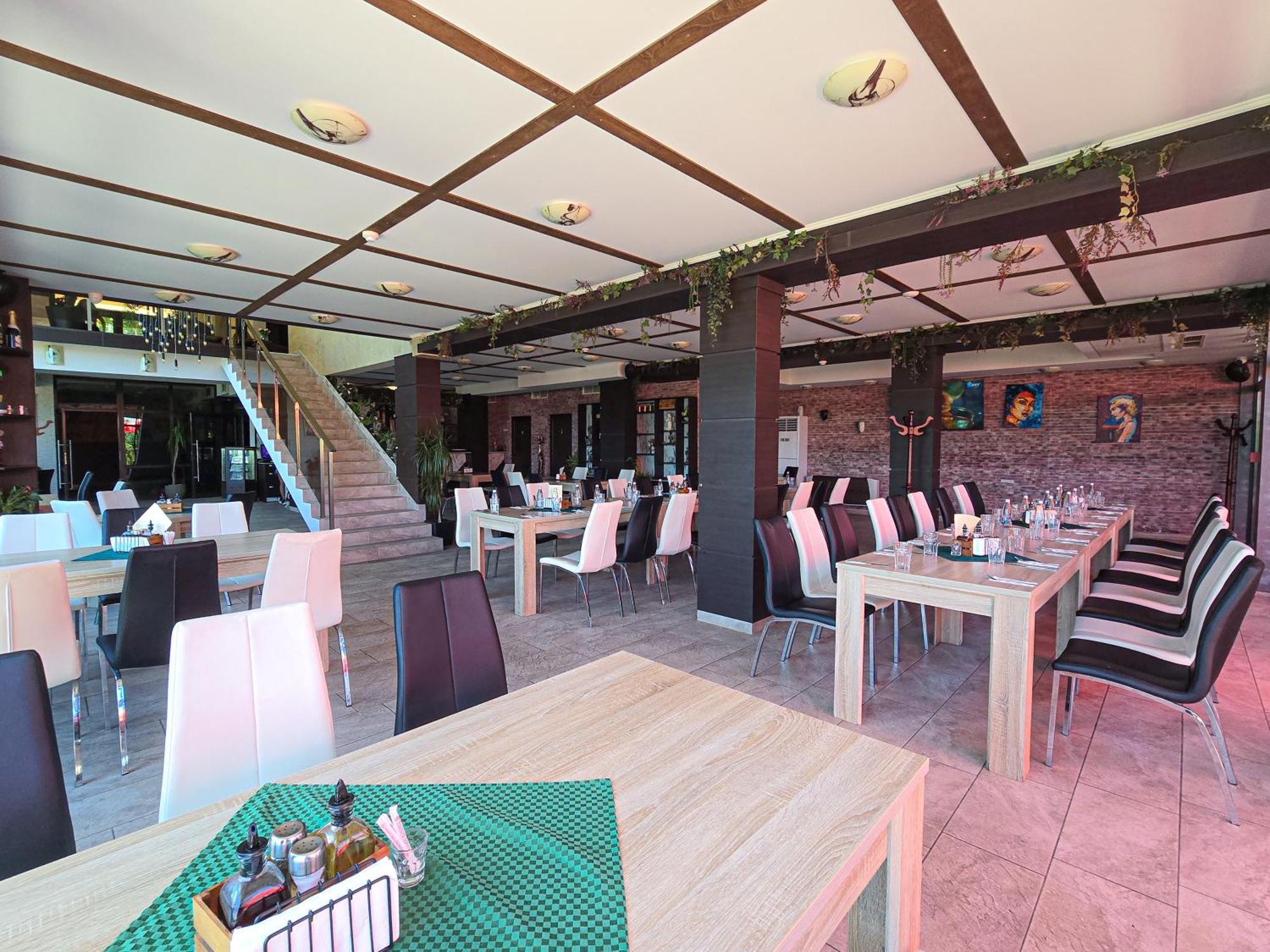 Комплекс Бабенец Hotel Gorna Orjahovica Kültér fotó